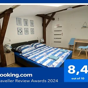 sea-world-apartaments-mansarda.sopothotels.com/